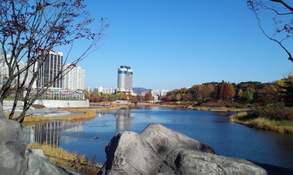 31ad90b69e02d92b1acda57fbbedb990_1448713