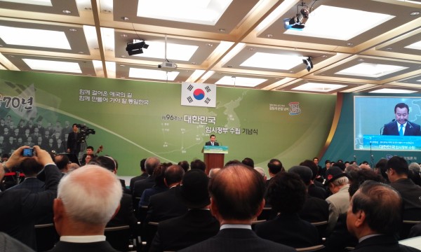 31ad90b69e02d92b1acda57fbbedb990_1448713