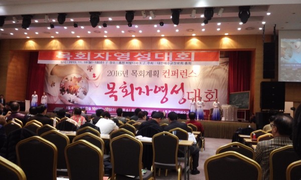 31ad90b69e02d92b1acda57fbbedb990_1448714