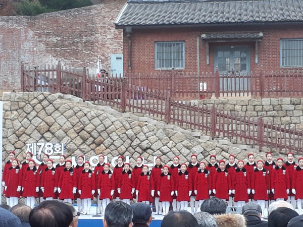 18d2de88eaf3c7b372b9ef22c6db69a5_1510910